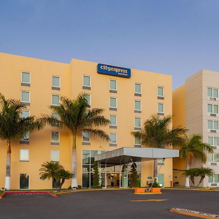 City Express By Marriott Celaya Parque Екстер'єр фото