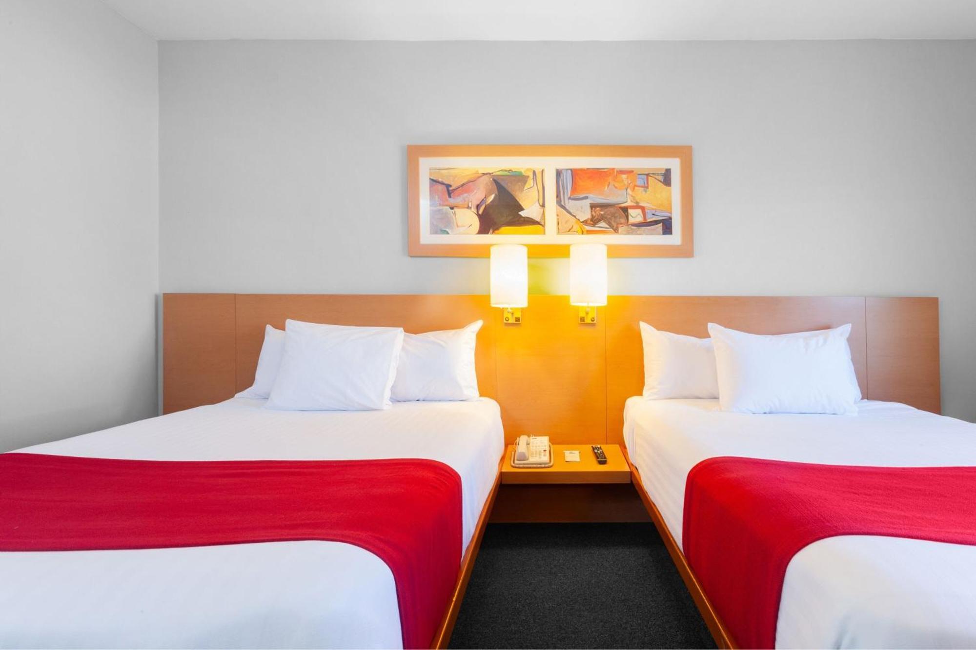 City Express By Marriott Celaya Parque Екстер'єр фото